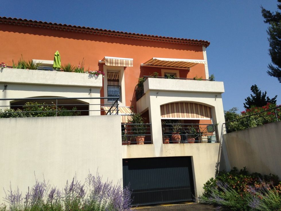 store bannes marseille valentine